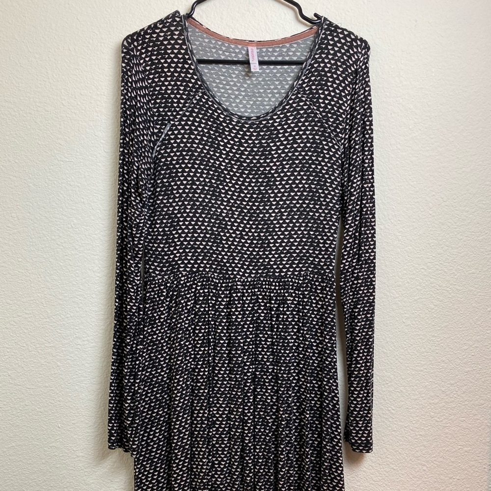 Geo Shapes Flowy Tee Shirt Dress